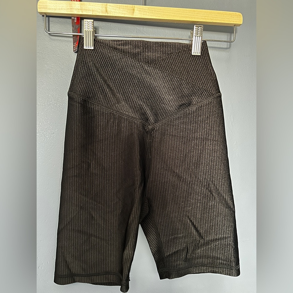 Aerie Offline Black Ribbed Bike Shorts